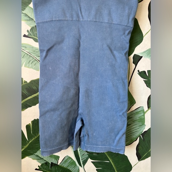 Kimberly Body Scult Romper Ribbed Blue Size M - Picture 9 of 10